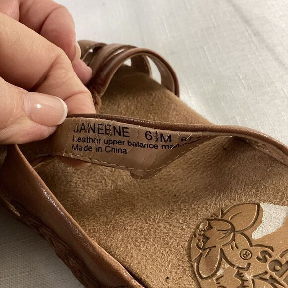 Bare Traps Janeen  Slip on Brown Leather Sandal Size 6.5 - Picture 7 of 10
